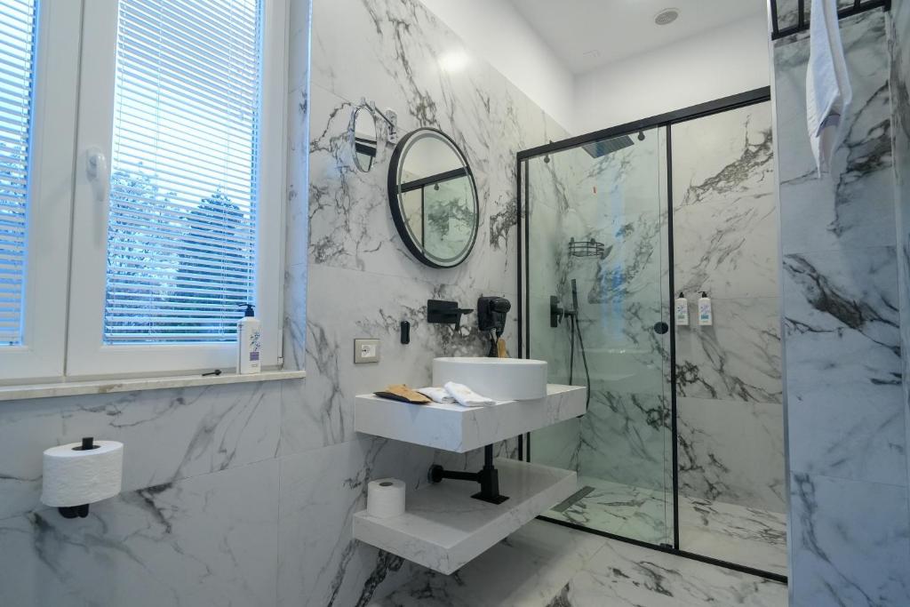 Deluxe Twin Room at Floir Hotel